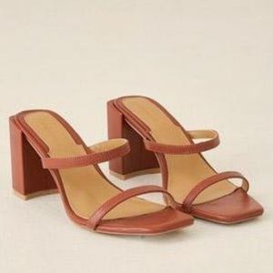 Jaggar the label square block heel double strap leather sandals in brown